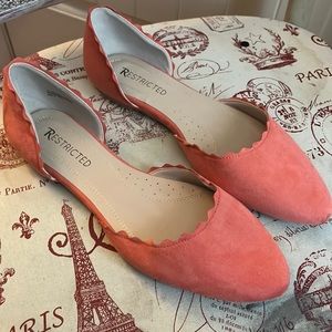Very comfortable living coral color slip on dress shoes